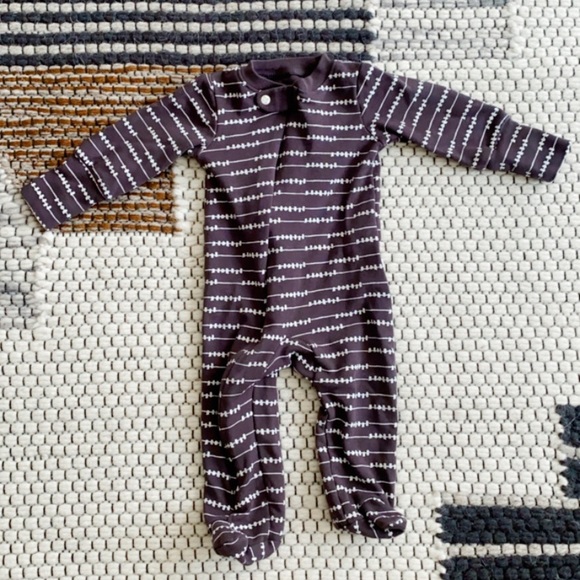 Set of 2 Mac & Moon 9 mo Onesie set Buffalo & football prints - Picture 4 of 6